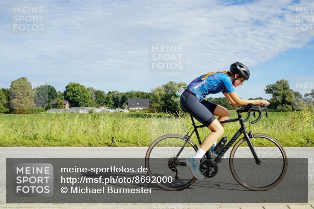 31.08.2025 - Elbe Triathlon Hamburg Michael Burmester http://msf.ph/oto/8692000 31.08.2025 10:22:03 Radfahren 413, 783, 796, 814, 842, 1030, 1042, 1081, 1101 meine-sportfotos.de