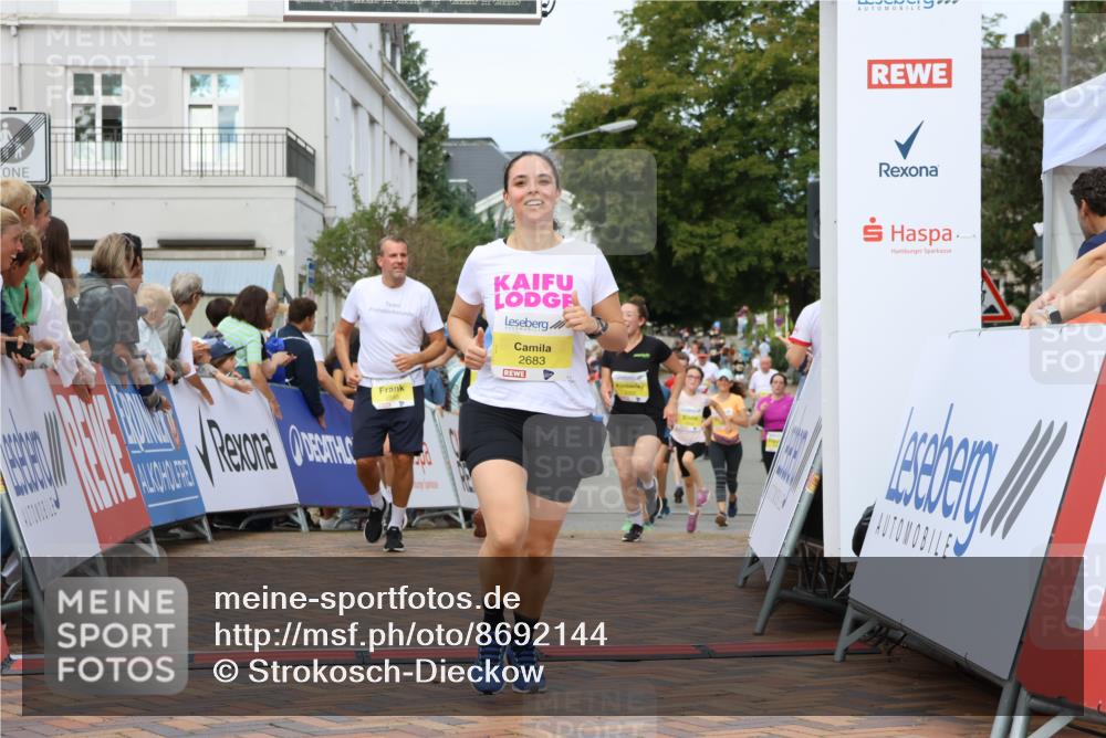 31.08.2025 - 21. Blankeneser Heldenlauf Strokosch-Dieckow http://msf.ph/oto/8692144 31.08.2025 10:29:43 Ziel 2491, 2683, 2322, 2248, 2250, 2578, 2614, 2615, 2426, 2455, 2545, 2544, 2277, 2532 meine-sportfotos.de