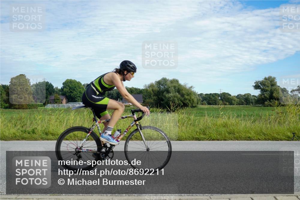 31.08.2025 - Elbe Triathlon Hamburg Michael Burmester http://msf.ph/oto/8692211 31.08.2025 10:28:05 Radfahren 809, 1089 meine-sportfotos.de