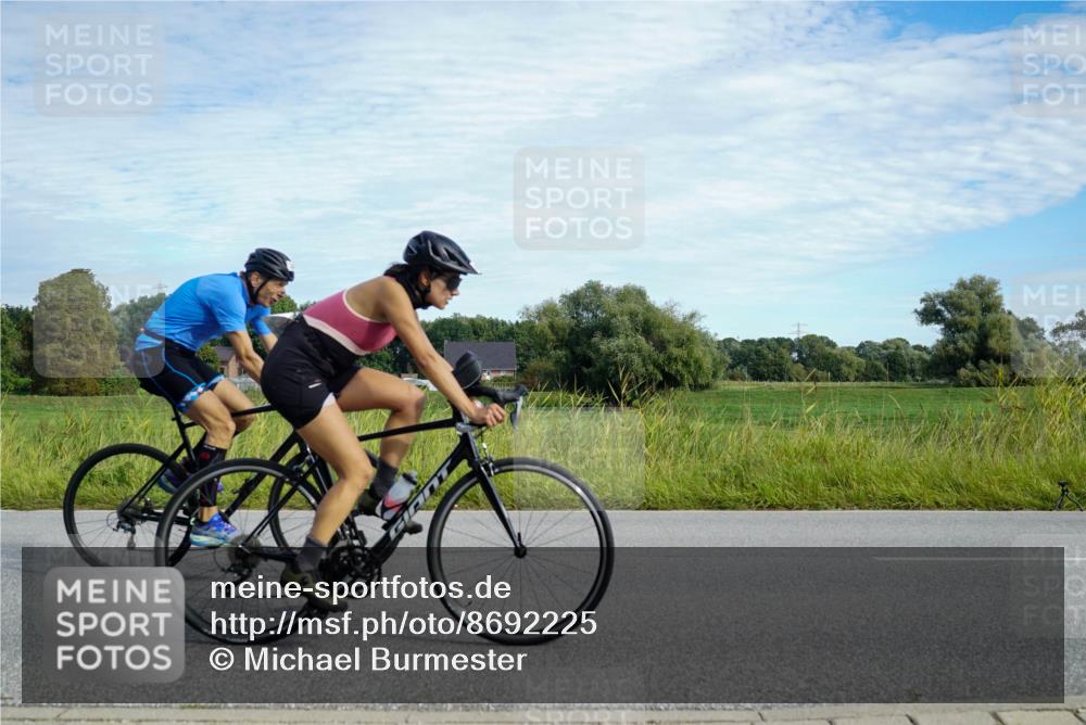 31.08.2025 - Elbe Triathlon Hamburg Michael Burmester http://msf.ph/oto/8692225 31.08.2025 10:28:37 Radfahren 748, 789, 848, 876, 913, 1123 meine-sportfotos.de