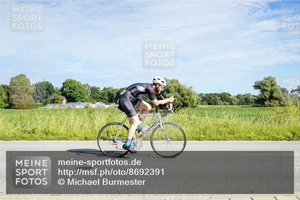 31.08.2025 - Elbe Triathlon Hamburg Michael Burmester http://msf.ph/oto/8692391 31.08.2025 10:34:45 Radfahren 404, 841, 1134, 1231, 1244 meine-sportfotos.de