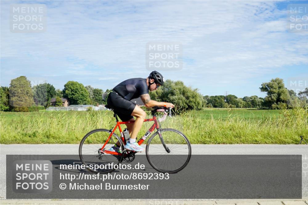31.08.2025 - Elbe Triathlon Hamburg Michael Burmester http://msf.ph/oto/8692393 31.08.2025 10:34:48 Radfahren 841, 1134, 1231, 1244 meine-sportfotos.de