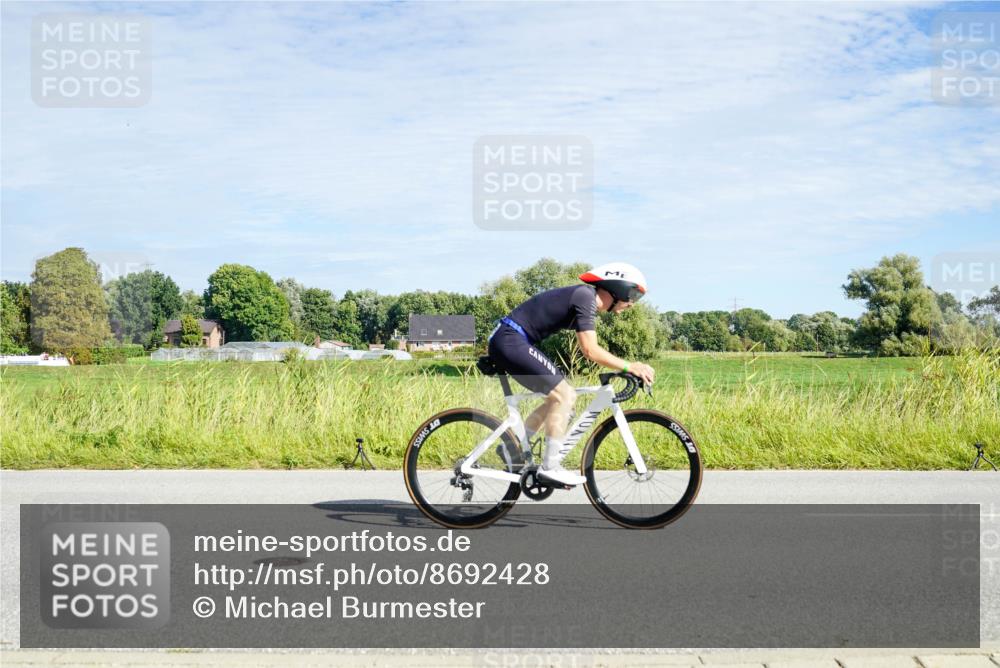 31.08.2025 - Elbe Triathlon Hamburg Michael Burmester http://msf.ph/oto/8692428 31.08.2025 10:35:54 Radfahren 760, 911, 921, 923, 930, 1005, 1064, 1125, 1229, 1237 meine-sportfotos.de