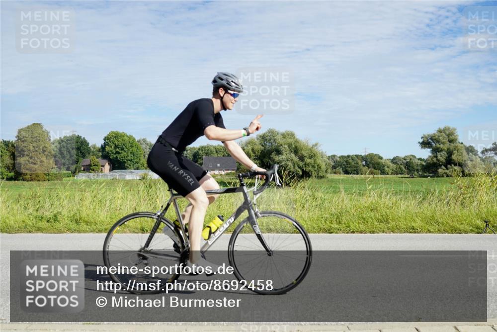 31.08.2025 - Elbe Triathlon Hamburg Michael Burmester http://msf.ph/oto/8692458 31.08.2025 10:36:41 Radfahren 920, 1024, 1042, 1113, 1137, 1222 meine-sportfotos.de