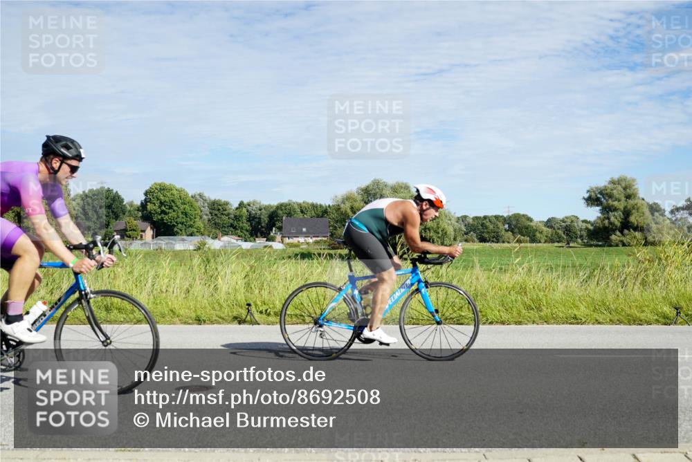 31.08.2025 - Elbe Triathlon Hamburg Michael Burmester http://msf.ph/oto/8692508 31.08.2025 10:38:04 Radfahren 879, 950, 981, 1051, 1070, 1088, 1315 meine-sportfotos.de