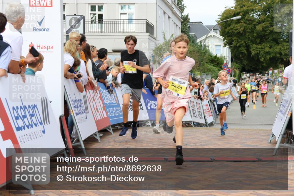 31.08.2025 - 21. Blankeneser Heldenlauf Strokosch-Dieckow http://msf.ph/oto/8692638 31.08.2025 10:28:52 Ziel 2060, 2346, 2718, 2719, 2143, 2387 meine-sportfotos.de