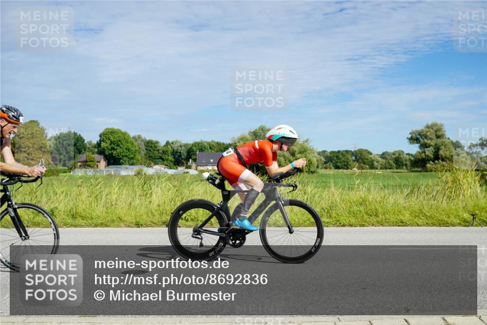 31.08.2025 - Elbe Triathlon Hamburg Michael Burmester http://msf.ph/oto/8692836 31.08.2025 10:49:16 Radfahren 1104, 1190, 1308, 1424, 1496 meine-sportfotos.de