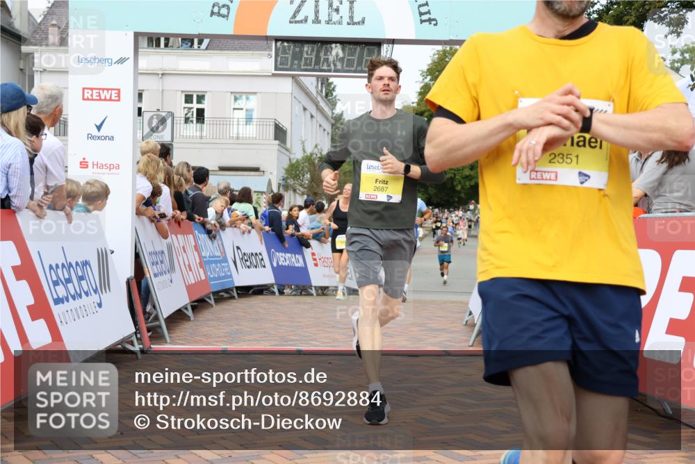 31.08.2025 - 21. Blankeneser Heldenlauf Strokosch-Dieckow http://msf.ph/oto/8692884 31.08.2025 10:28:40 Ziel 2173, 2727, 2697, 2700, 2351, 2687 meine-sportfotos.de