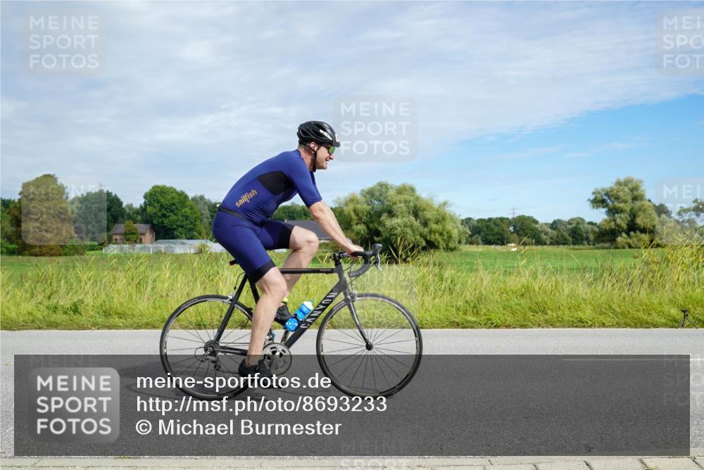 31.08.2025 - Elbe Triathlon Hamburg Michael Burmester http://msf.ph/oto/8693233 31.08.2025 11:04:08 Radfahren 782, 1267, 1316, 1571 meine-sportfotos.de
