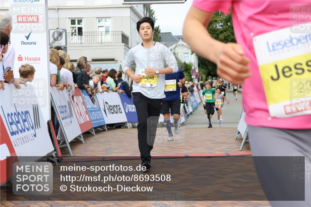 31.08.2025 - 21. Blankeneser Heldenlauf Strokosch-Dieckow http://msf.ph/oto/8693508 31.08.2025 10:28:00 Ziel 2775, 2112, 2068, 2067, 2741, 2345, 2344, 2343, 2659, 2197 meine-sportfotos.de