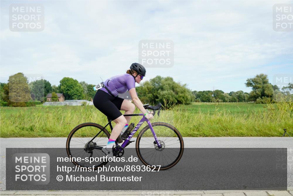 31.08.2025 - Elbe Triathlon Hamburg Michael Burmester http://msf.ph/oto/8693627 31.08.2025 11:28:03 Radfahren 1509 meine-sportfotos.de