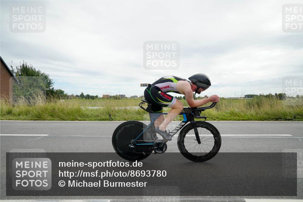 31.08.2025 - Elbe Triathlon Hamburg Michael Burmester http://msf.ph/oto/8693780 31.08.2025 14:07:51 Radfahren 133 meine-sportfotos.de