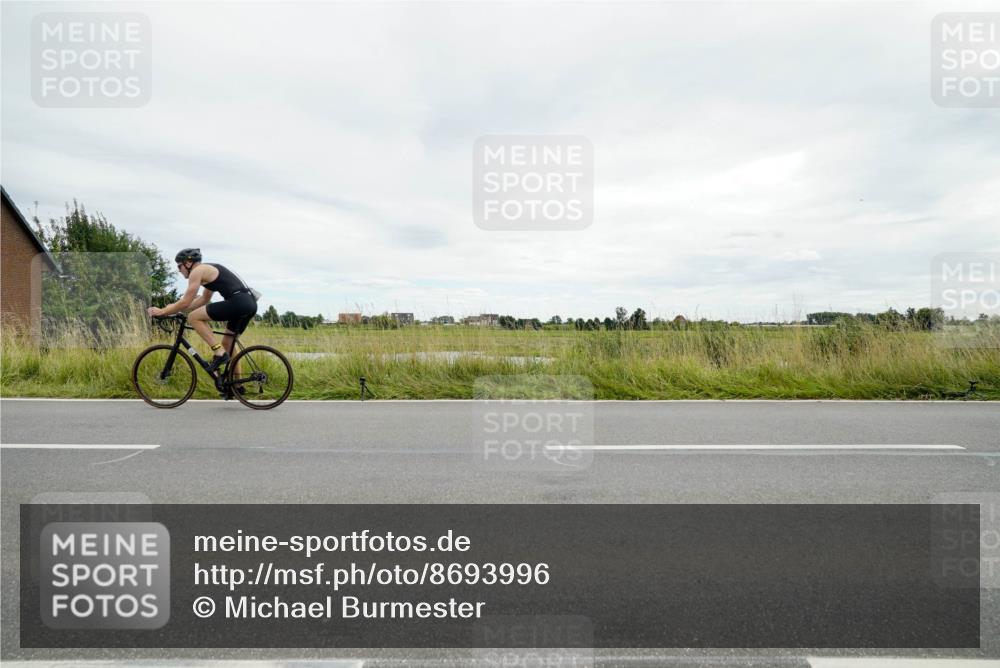 31.08.2025 - Elbe Triathlon Hamburg Michael Burmester http://msf.ph/oto/8693996 31.08.2025 14:17:07 Radfahren 130, 146 meine-sportfotos.de
