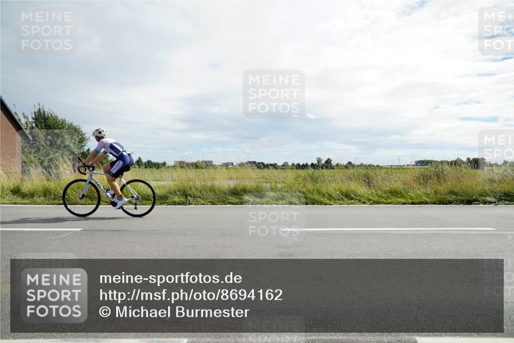 31.08.2025 - Elbe Triathlon Hamburg Michael Burmester http://msf.ph/oto/8694162 31.08.2025 14:41:15 Radfahren 159 meine-sportfotos.de