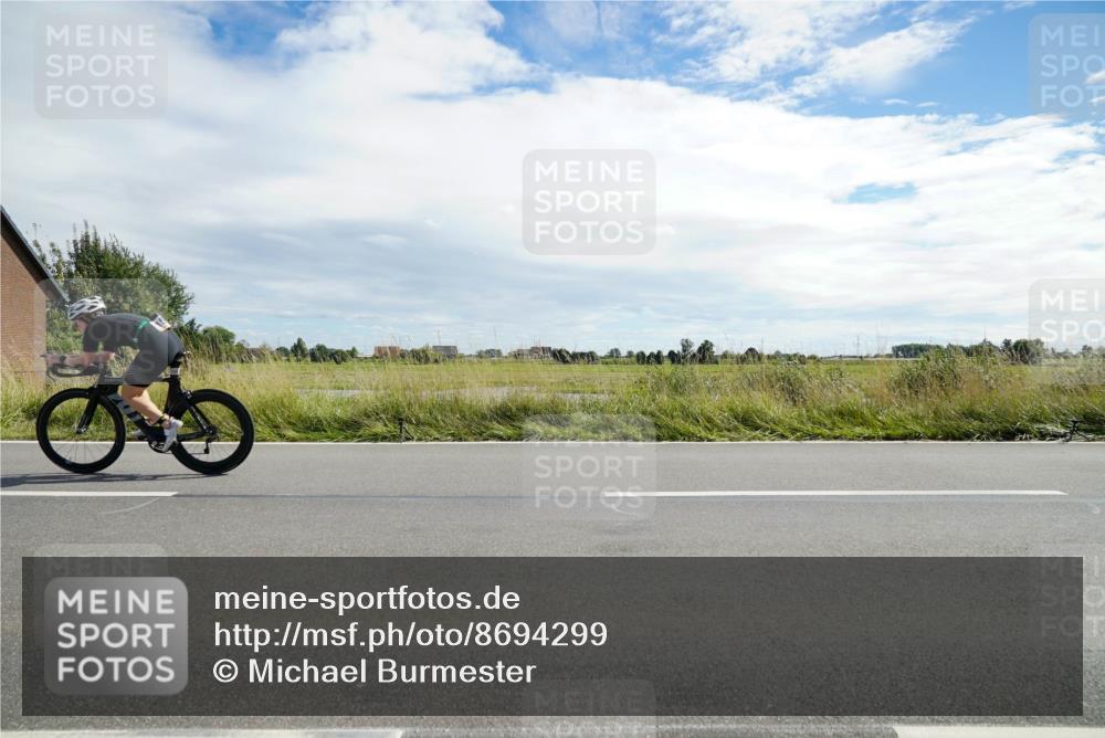 31.08.2025 - Elbe Triathlon Hamburg Michael Burmester http://msf.ph/oto/8694299 31.08.2025 14:51:19 Radfahren 146 meine-sportfotos.de