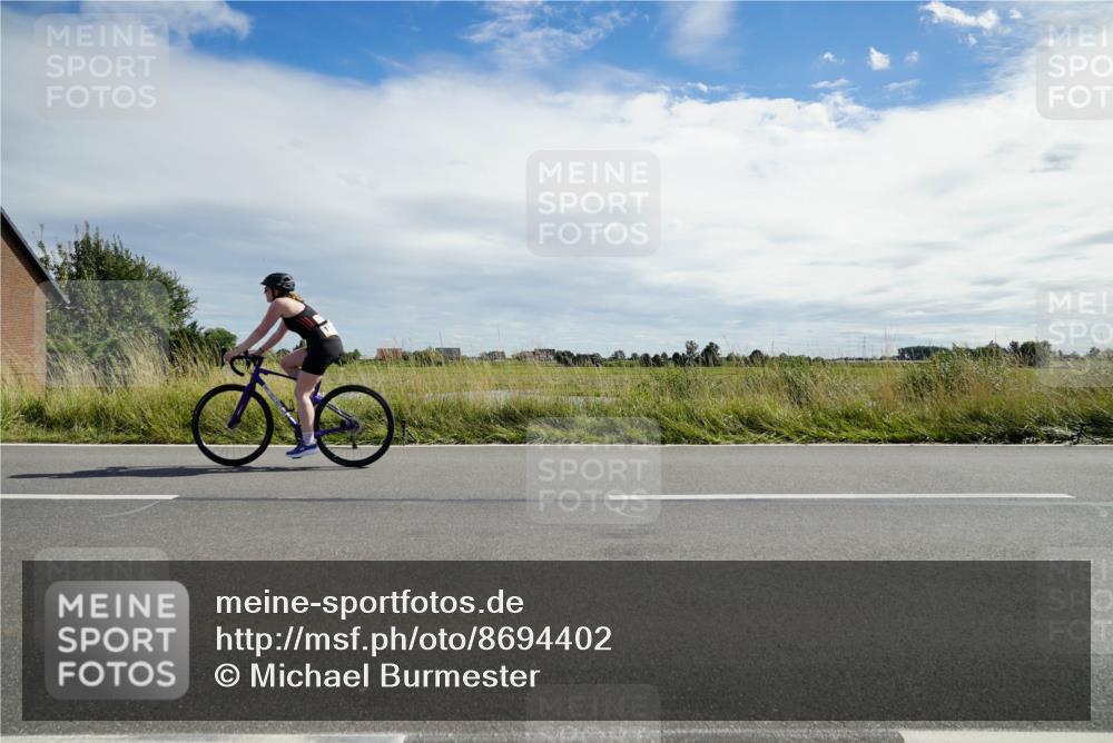 31.08.2025 - Elbe Triathlon Hamburg Michael Burmester http://msf.ph/oto/8694402 31.08.2025 14:58:29 Radfahren  meine-sportfotos.de