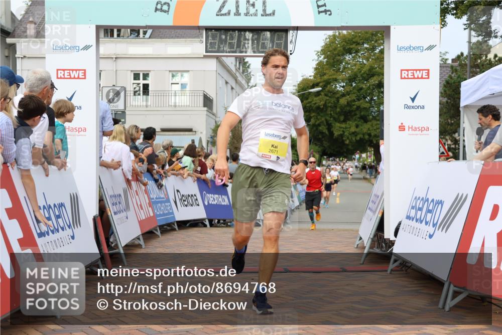 31.08.2025 - 21. Blankeneser Heldenlauf Strokosch-Dieckow http://msf.ph/oto/8694768 31.08.2025 10:26:10 Ziel 2736, 2777, 2046, 2671, 2564, 2447, 2119, 2118 meine-sportfotos.de