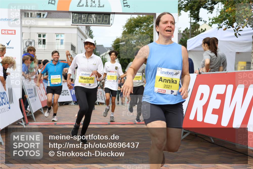 31.08.2025 - 21. Blankeneser Heldenlauf Strokosch-Dieckow http://msf.ph/oto/8696437 31.08.2025 10:34:46 Ziel 2524, 2244, 2021, 2424, 2668, 2669, 2667, 2298, 2438, 2439, 2349, 2441, 2442, 2350, 2048 meine-sportfotos.de