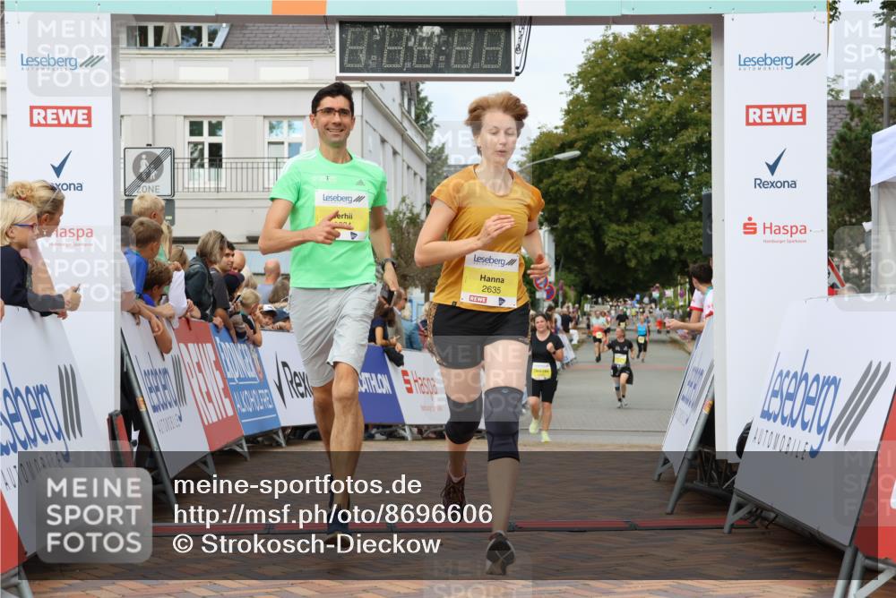 31.08.2025 - 21. Blankeneser Heldenlauf Strokosch-Dieckow http://msf.ph/oto/8696606 31.08.2025 10:33:43 Ziel 2652, 2409, 2635, 2634, 2530, 2542 meine-sportfotos.de