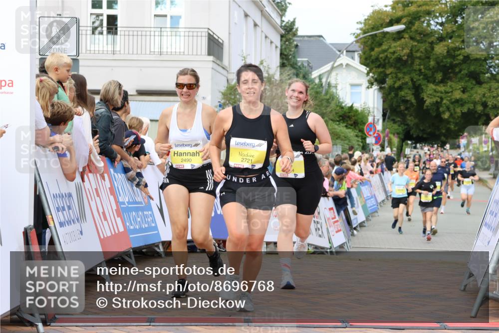 31.08.2025 - 21. Blankeneser Heldenlauf Strokosch-Dieckow http://msf.ph/oto/8696768 31.08.2025 10:32:26 Ziel 2490, 2644, 2131, 2182, 2627, 2721 meine-sportfotos.de