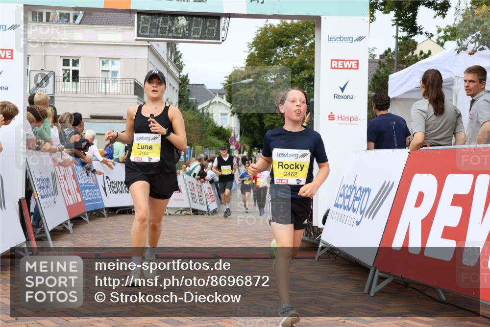 31.08.2025 - 21. Blankeneser Heldenlauf Strokosch-Dieckow http://msf.ph/oto/8696872 31.08.2025 10:31:52 Ziel 2077, 2407, 2280, 2462, 2278, 2228 meine-sportfotos.de