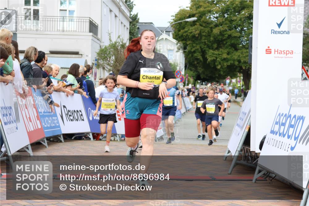 31.08.2025 - 21. Blankeneser Heldenlauf Strokosch-Dieckow http://msf.ph/oto/8696984 31.08.2025 10:31:20 Ziel 2551, 2776, 2307, 2649, 2647, 2399, 2103, 2274 meine-sportfotos.de