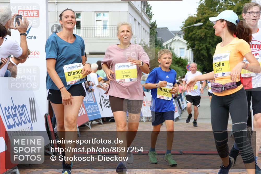 31.08.2025 - 21. Blankeneser Heldenlauf Strokosch-Dieckow http://msf.ph/oto/8697254 31.08.2025 10:29:51 Ziel 2322, 2248, 2250, 2423, 2422, 2705, 2455, 2545, 2544, 2514, 2603, 2602, 2532, 2334 meine-sportfotos.de