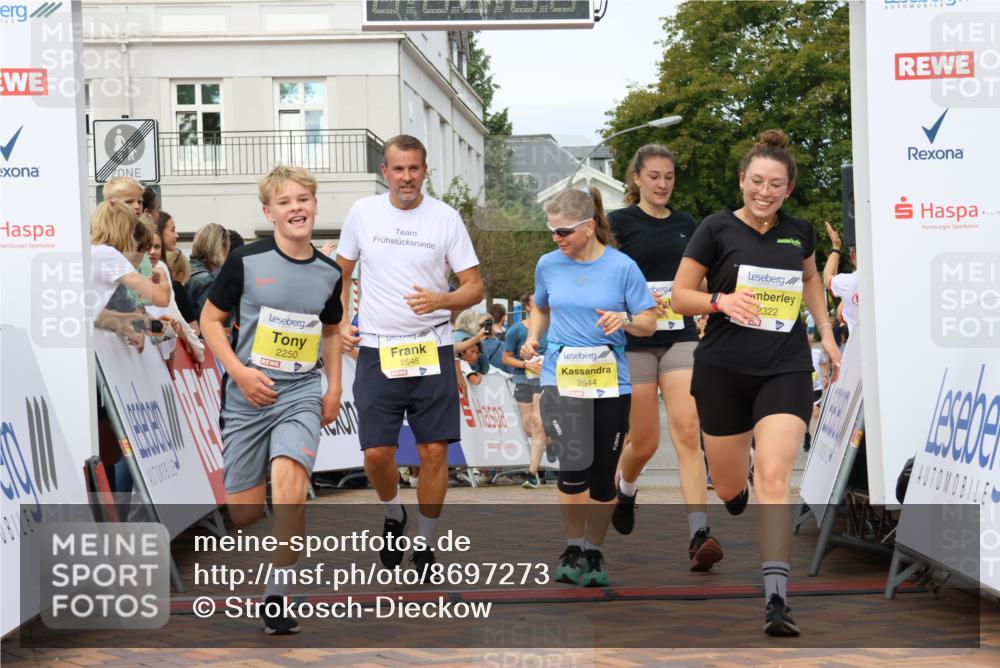 31.08.2025 - 21. Blankeneser Heldenlauf Strokosch-Dieckow http://msf.ph/oto/8697273 31.08.2025 10:29:45 Ziel 2491, 2683, 2322, 2248, 2250, 2578, 2423, 2422, 2705, 2426, 2455, 2545, 2544, 2514, 2532, 2334 meine-sportfotos.de
