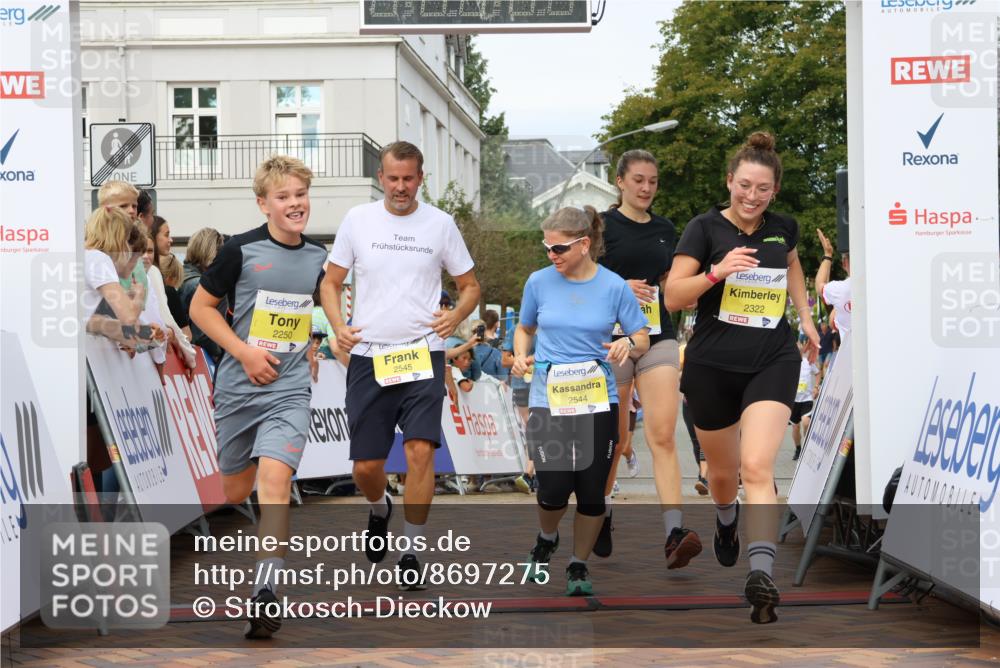 31.08.2025 - 21. Blankeneser Heldenlauf Strokosch-Dieckow http://msf.ph/oto/8697275 31.08.2025 10:29:45 Ziel 2491, 2683, 2322, 2248, 2250, 2578, 2423, 2422, 2705, 2426, 2455, 2545, 2544, 2514, 2532, 2334 meine-sportfotos.de