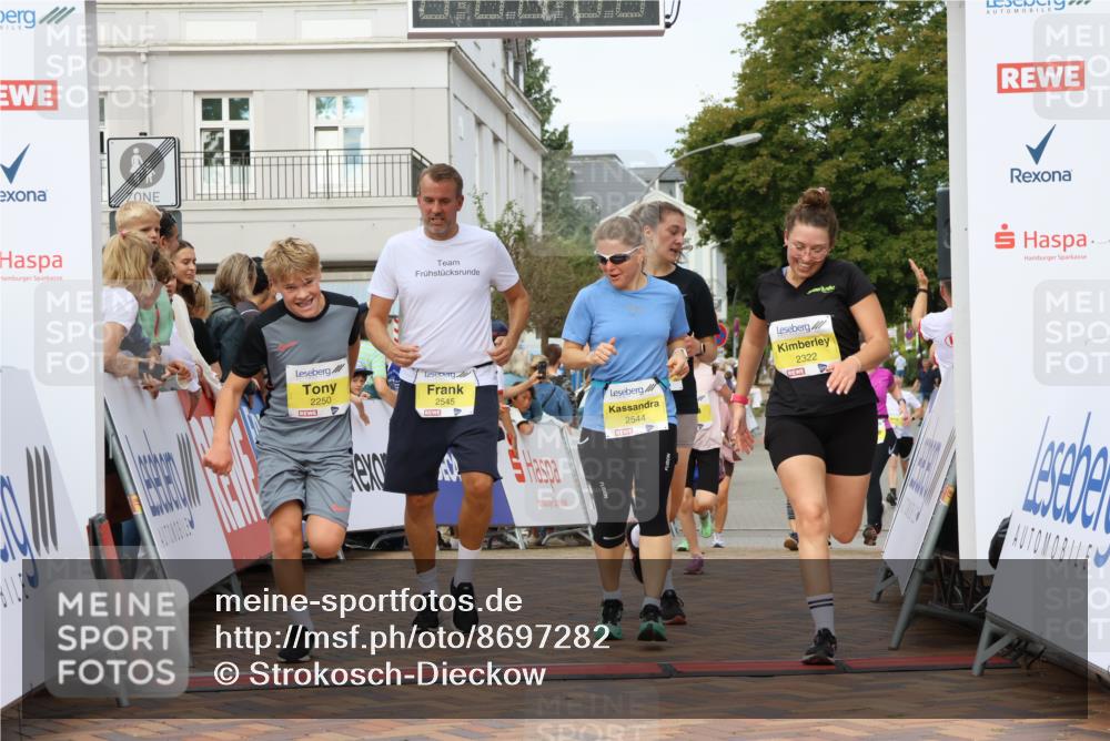 31.08.2025 - 21. Blankeneser Heldenlauf Strokosch-Dieckow http://msf.ph/oto/8697282 31.08.2025 10:29:45 Ziel 2491, 2683, 2322, 2248, 2250, 2578, 2423, 2422, 2705, 2426, 2455, 2545, 2544, 2514, 2532, 2334 meine-sportfotos.de