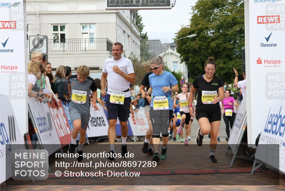 31.08.2025 - 21. Blankeneser Heldenlauf Strokosch-Dieckow http://msf.ph/oto/8697289 31.08.2025 10:29:45 Ziel 2491, 2683, 2322, 2248, 2250, 2578, 2423, 2422, 2705, 2426, 2455, 2545, 2544, 2514, 2532, 2334 meine-sportfotos.de