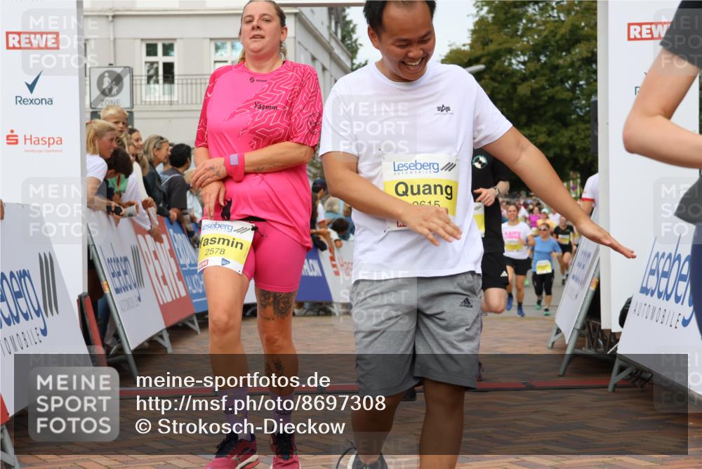 31.08.2025 - 21. Blankeneser Heldenlauf Strokosch-Dieckow http://msf.ph/oto/8697308 31.08.2025 10:29:38 Ziel 2491, 2683, 2578, 2614, 2615, 2426, 2684, 2538, 2558, 2277 meine-sportfotos.de