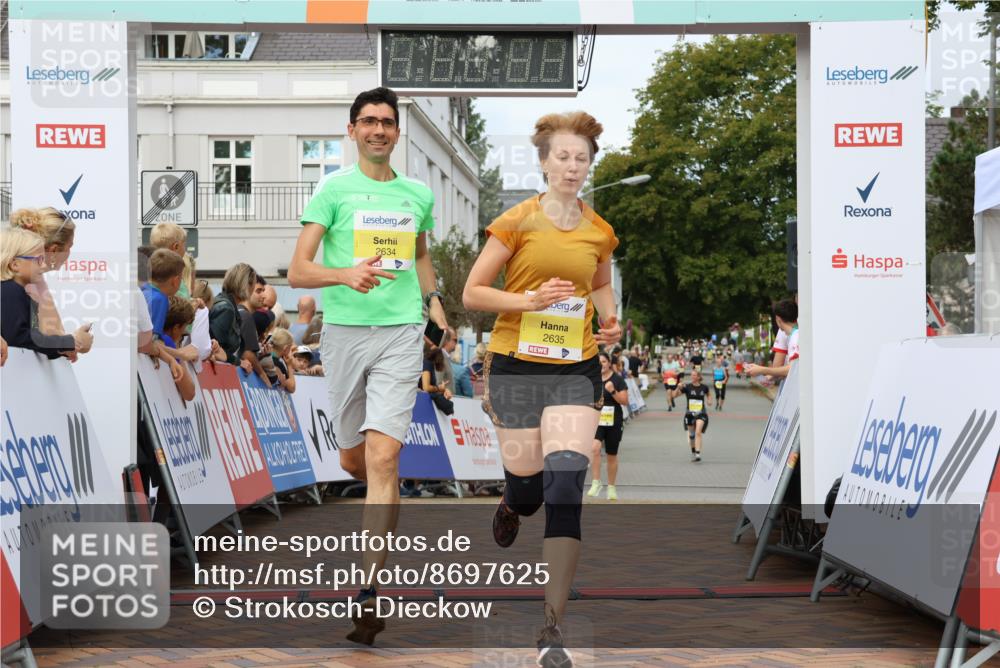 31.08.2025 - 21. Blankeneser Heldenlauf Strokosch-Dieckow http://msf.ph/oto/8697625 31.08.2025 10:33:43 Ziel 2652, 2409, 2635, 2634, 2530, 2542 meine-sportfotos.de