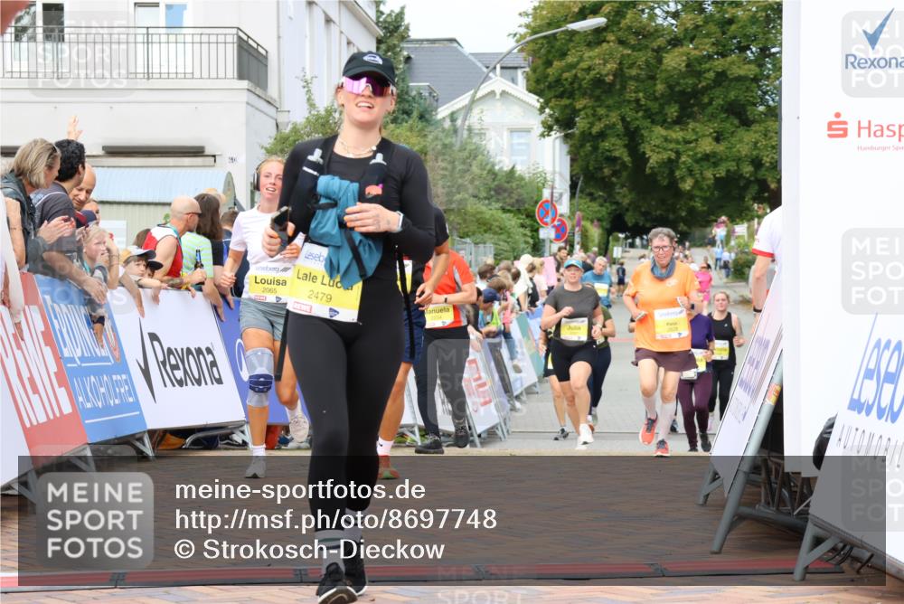 31.08.2025 - 21. Blankeneser Heldenlauf Strokosch-Dieckow http://msf.ph/oto/8697748 31.08.2025 10:32:48 Ziel 2681, 2680, 2404, 2405, 2323, 2065, 2621, 2628, 2479, 2234 meine-sportfotos.de