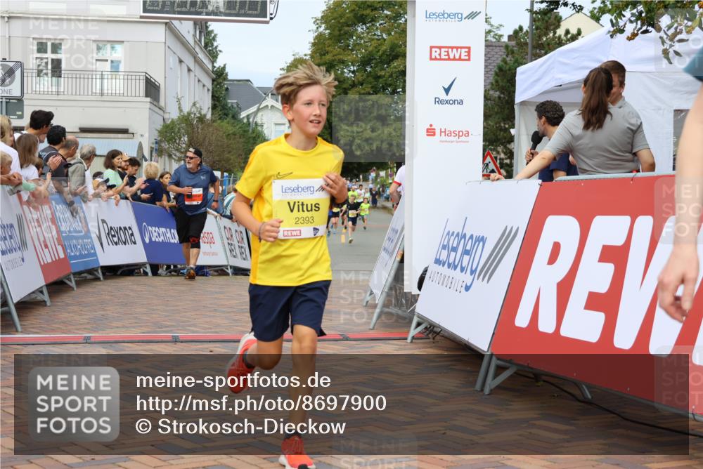 31.08.2025 - 21. Blankeneser Heldenlauf Strokosch-Dieckow http://msf.ph/oto/8697900 31.08.2025 10:27:00 Ziel 1101, 2364, 2468, 2393, 2380 meine-sportfotos.de