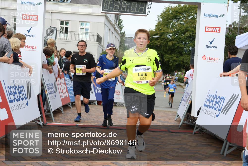 31.08.2025 - 21. Blankeneser Heldenlauf Strokosch-Dieckow http://msf.ph/oto/8698146 31.08.2025 10:30:55 Ziel 2594, 2376, 2136, 2168, 2600, 2206, 2309, 2310 meine-sportfotos.de