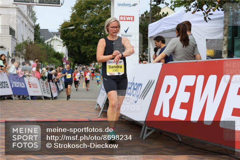 31.08.2025 - 21. Blankeneser Heldenlauf Strokosch-Dieckow http://msf.ph/oto/8698234 31.08.2025 10:25:17 Ziel 2641, 2357, 2636, 2053, 2359, 2661, 2383 meine-sportfotos.de