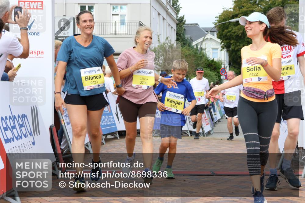 31.08.2025 - 21. Blankeneser Heldenlauf Strokosch-Dieckow http://msf.ph/oto/8698336 31.08.2025 10:29:50 Ziel 2683, 2322, 2248, 2250, 2423, 2422, 2705, 2455, 2545, 2544, 2514, 2603, 2602, 2532, 2334 meine-sportfotos.de