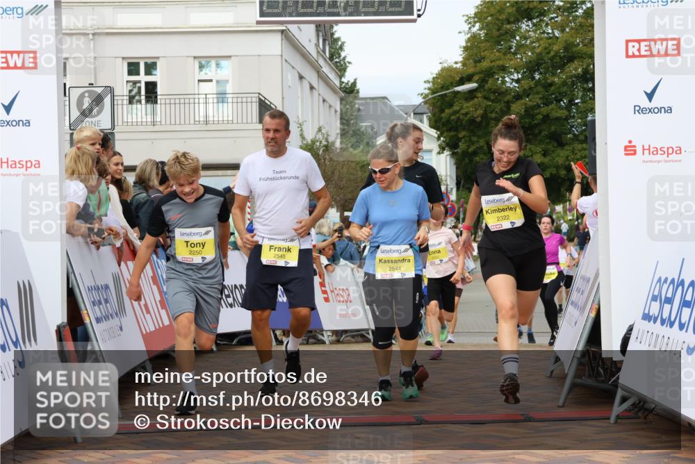 31.08.2025 - 21. Blankeneser Heldenlauf Strokosch-Dieckow http://msf.ph/oto/8698346 31.08.2025 10:29:45 Ziel 2491, 2683, 2322, 2248, 2250, 2578, 2423, 2422, 2705, 2426, 2455, 2545, 2544, 2514, 2532, 2334 meine-sportfotos.de