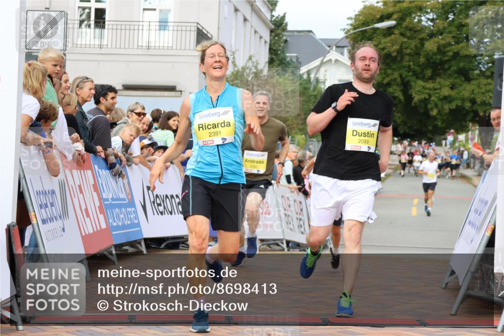 31.08.2025 - 21. Blankeneser Heldenlauf Strokosch-Dieckow http://msf.ph/oto/8698413 31.08.2025 10:29:08 Ziel 2246, 2035, 2457, 2212, 2230, 2391, 2091, 2089 meine-sportfotos.de