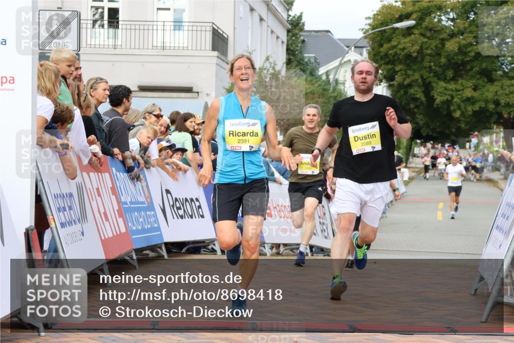 31.08.2025 - 21. Blankeneser Heldenlauf Strokosch-Dieckow http://msf.ph/oto/8698418 31.08.2025 10:29:08 Ziel 2246, 2035, 2457, 2212, 2230, 2391, 2091, 2089 meine-sportfotos.de