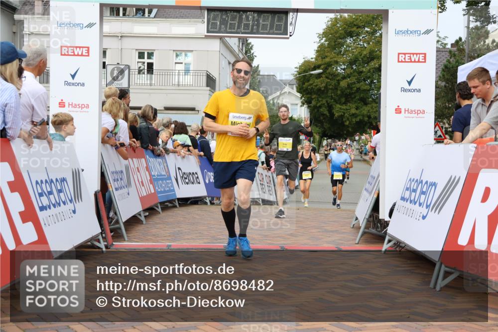 31.08.2025 - 21. Blankeneser Heldenlauf Strokosch-Dieckow http://msf.ph/oto/8698482 31.08.2025 10:28:38 Ziel 2173, 2727, 2697, 2700, 2351, 2687 meine-sportfotos.de