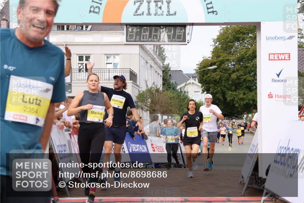31.08.2025 - 21. Blankeneser Heldenlauf Strokosch-Dieckow http://msf.ph/oto/8698686 31.08.2025 10:26:45 Ziel 2022, 2057, 2013, 2648, 2607, 2646, 2487, 2354, 2296, 2478 meine-sportfotos.de