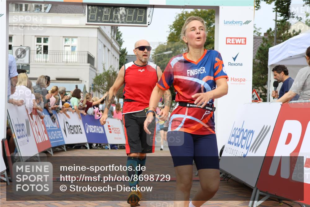 31.08.2025 - 21. Blankeneser Heldenlauf Strokosch-Dieckow http://msf.ph/oto/8698729 31.08.2025 10:26:15 Ziel 2162, 2046, 2252, 2671, 2564, 2447, 2467 meine-sportfotos.de