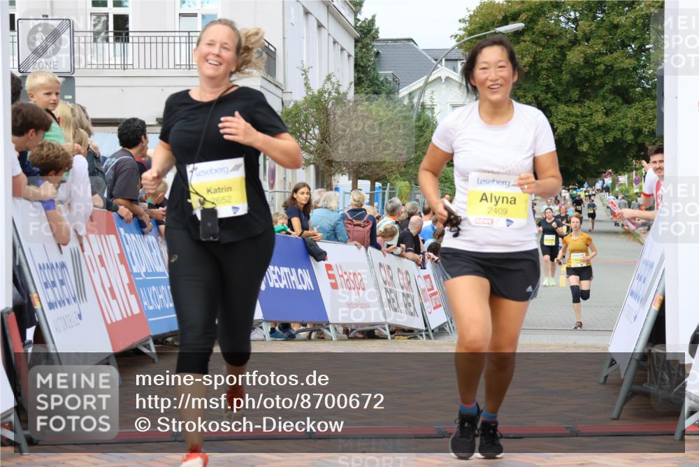 31.08.2025 - 21. Blankeneser Heldenlauf Strokosch-Dieckow http://msf.ph/oto/8700672 31.08.2025 10:33:36 Ziel 2652, 2409, 2044, 2640, 2639, 2542 meine-sportfotos.de