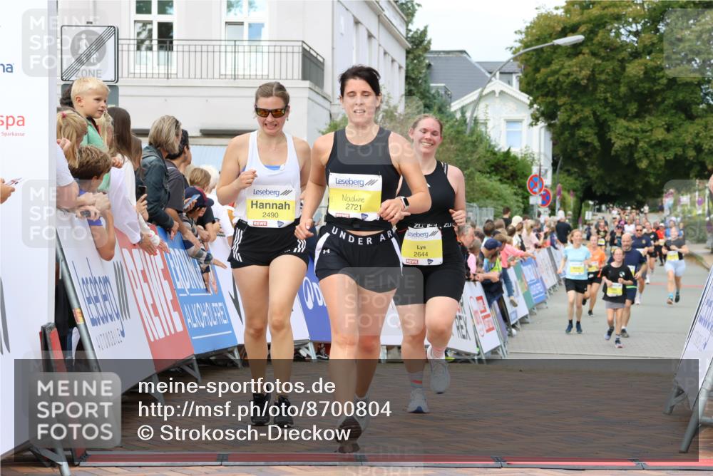 31.08.2025 - 21. Blankeneser Heldenlauf Strokosch-Dieckow http://msf.ph/oto/8700804 31.08.2025 10:32:27 Ziel 2490, 2644, 2182, 2721 meine-sportfotos.de