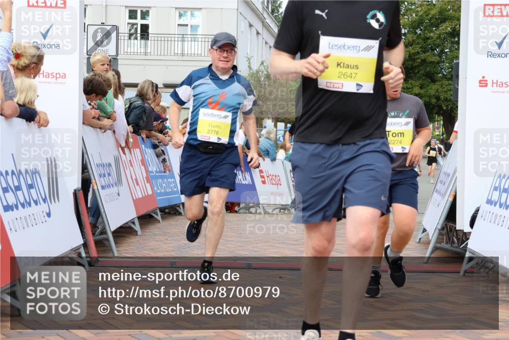 31.08.2025 - 21. Blankeneser Heldenlauf Strokosch-Dieckow http://msf.ph/oto/8700979 31.08.2025 10:31:24 Ziel 2551, 2776, 2097, 2649, 2101, 2647, 2399, 2653, 2103, 2274 meine-sportfotos.de