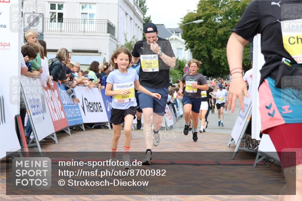31.08.2025 - 21. Blankeneser Heldenlauf Strokosch-Dieckow http://msf.ph/oto/8700982 31.08.2025 10:31:22 Ziel 2551, 2776, 2307, 2097, 2649, 2647, 2399, 2103, 2274 meine-sportfotos.de