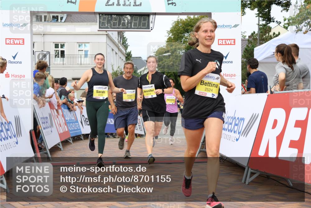 31.08.2025 - 21. Blankeneser Heldenlauf Strokosch-Dieckow http://msf.ph/oto/8701155 31.08.2025 10:34:51 Ziel 2524, 2244, 2021, 2214, 2215, 2655, 2488, 2548, 2549, 2438, 2439, 2441, 2442, 2048 meine-sportfotos.de
