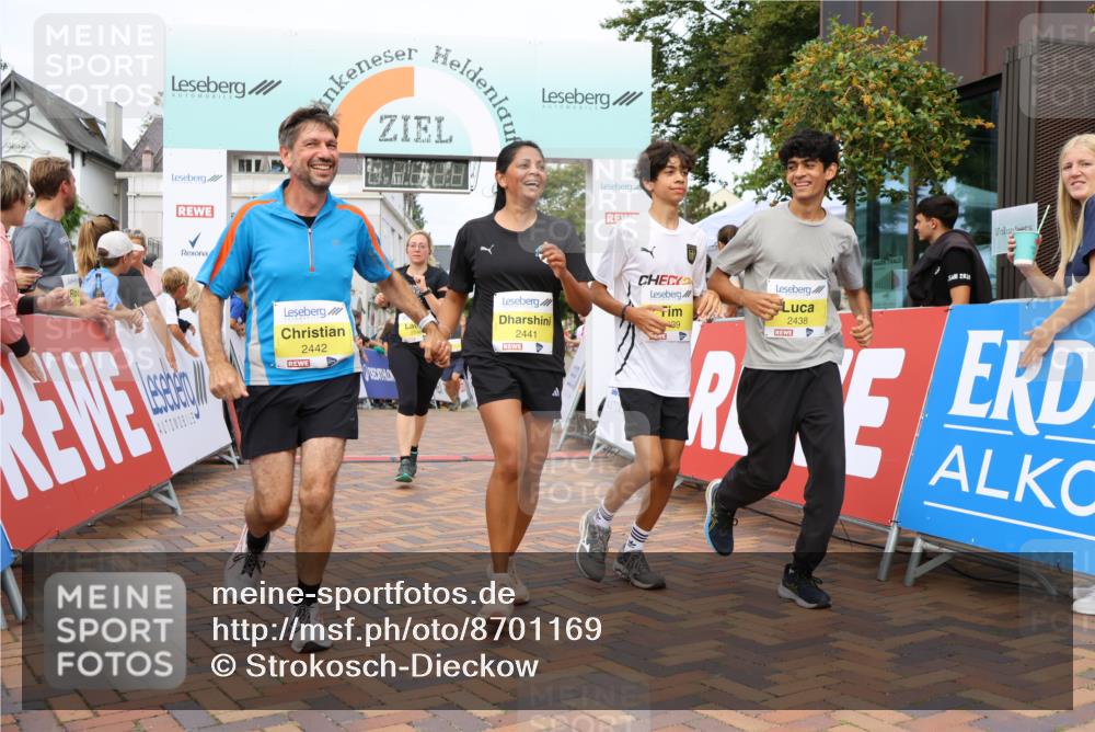 31.08.2025 - 21. Blankeneser Heldenlauf Strokosch-Dieckow http://msf.ph/oto/8701169 31.08.2025 10:34:48 Ziel 2524, 2244, 2021, 2214, 2215, 2655, 2298, 2488, 2438, 2439, 2349, 2441, 2442, 2350, 2048 meine-sportfotos.de
